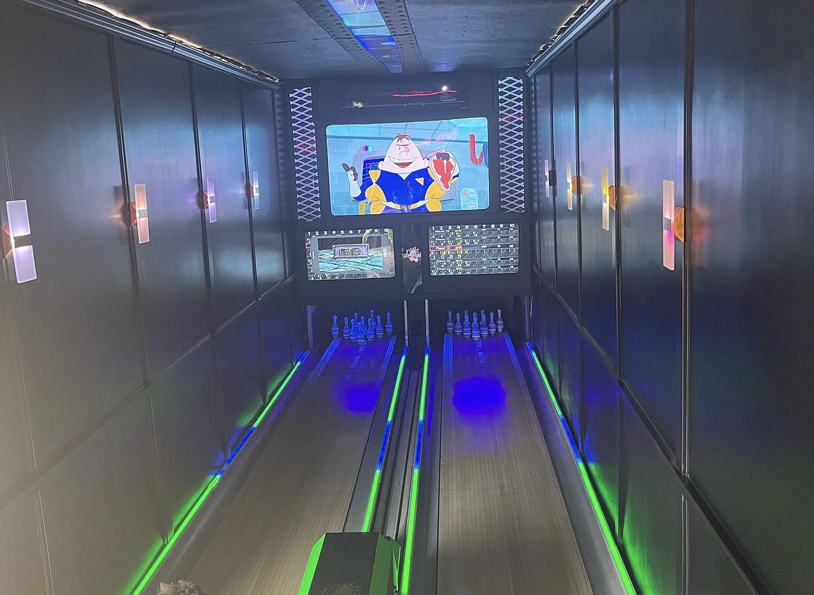 Mobile bowling ally